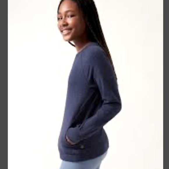 Athleta Other - Athleta Girls Navy warm up sweatshirt with pockets size 8/10